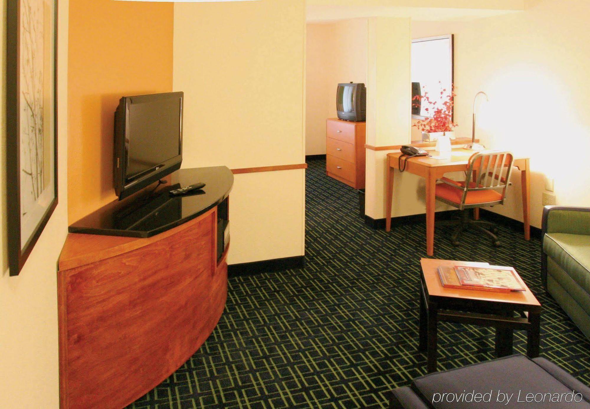 Fairfield Inn & Suites Hilton Head Island Bluffton Room photo