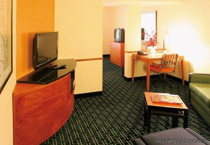 Fairfield Inn & Suites Hilton Head Island Bluffton Exterior photo